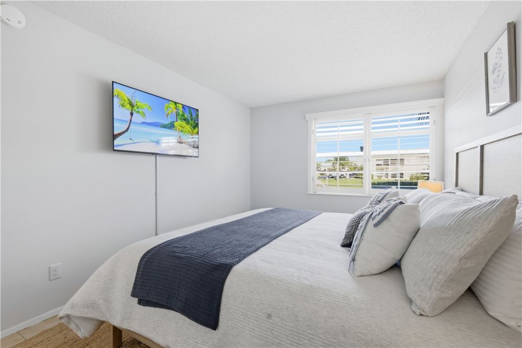 1830 Robalo Drive, Unit B102, Vero Beach, FL 32960 Photo