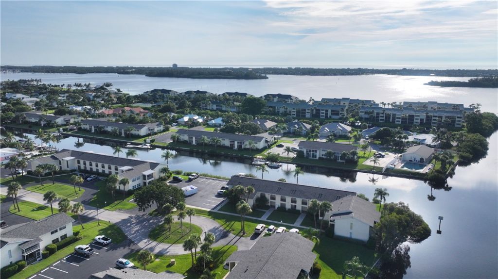 1830 Robalo Drive, Unit B102, Vero Beach, FL 32960 Photo