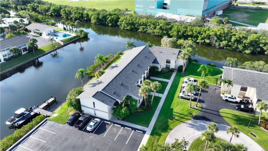 1830 Robalo Drive, Unit B102, Vero Beach, FL 32960 Photo