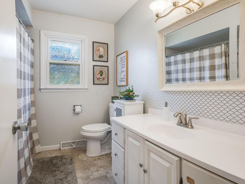 1659 Rainbow Drive NE, Lancaster, OH 43130 Photo 13