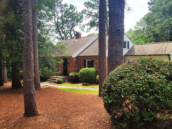 120 Country Club Circle , Southern Pines, NC 28387