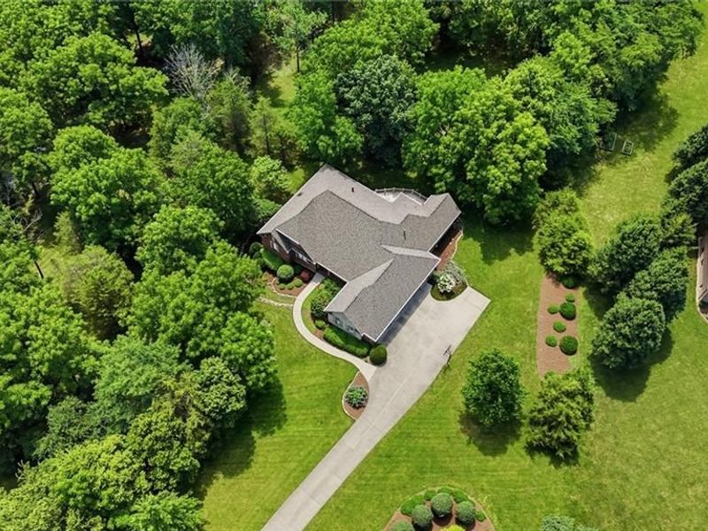 743 Stokes Reserve Court, Clearcreek Township, OH 45036 Photo 3
