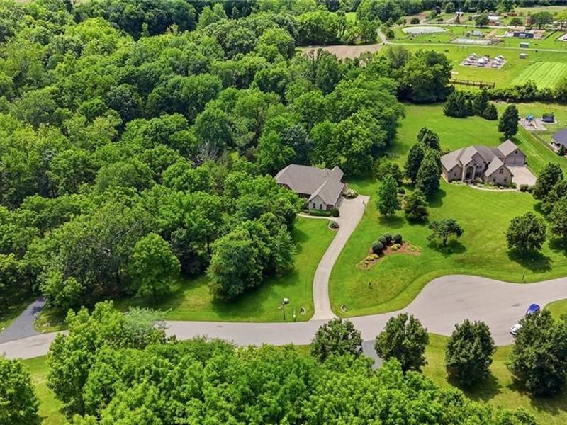 743 Stokes Reserve Court, Clearcreek Township, OH 45036 Photo 4