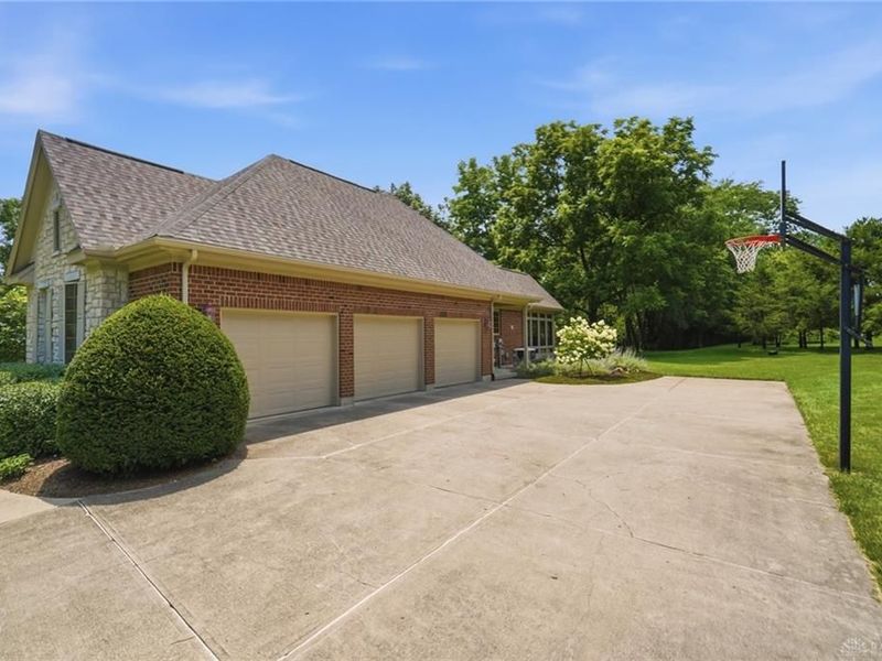 743 Stokes Reserve Court, Clearcreek Township, OH 45036 Photo 55
