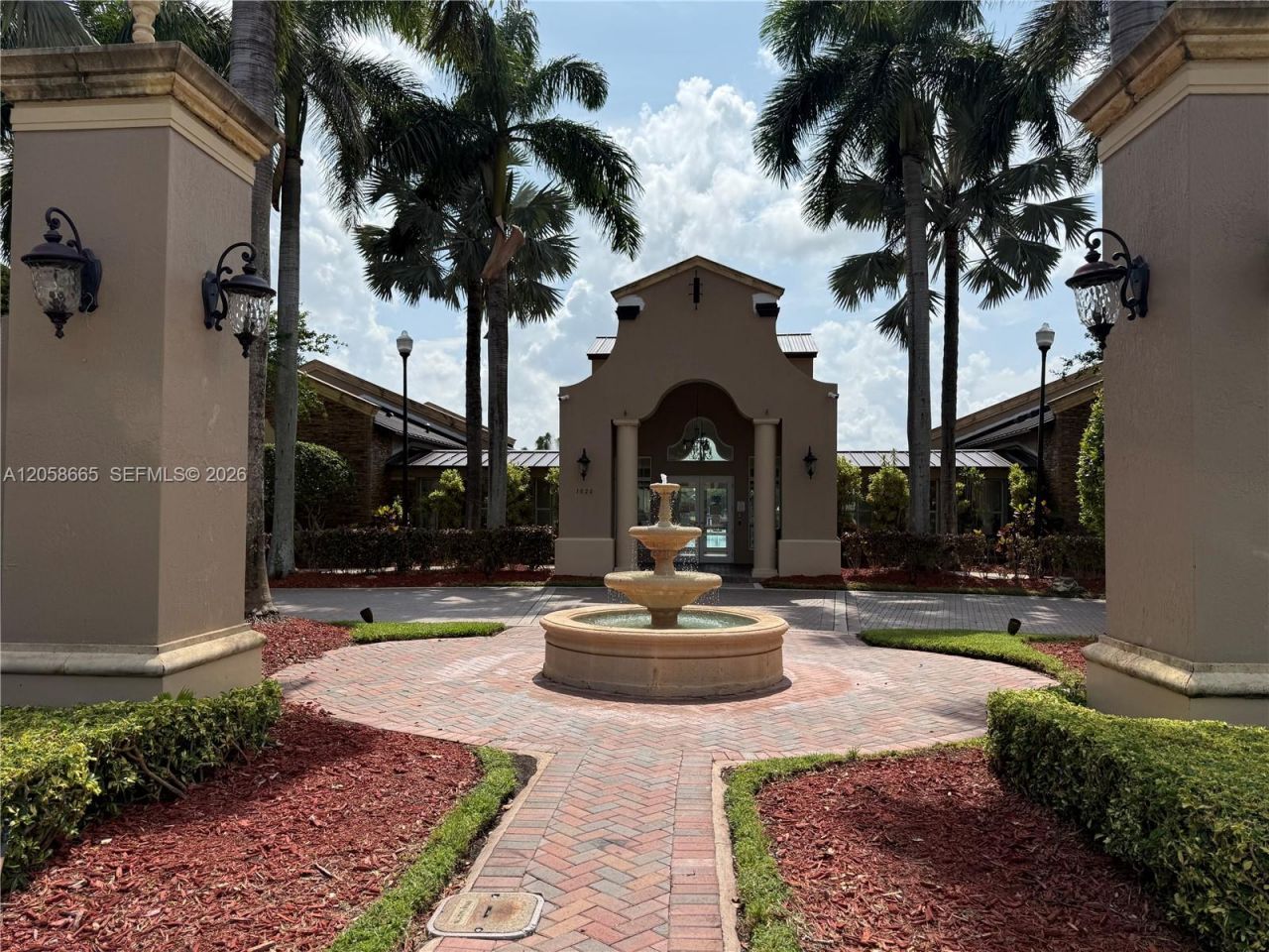 1655 NE 33rd Rd , Unit 105-4, Homestead, FL 33033 Photo