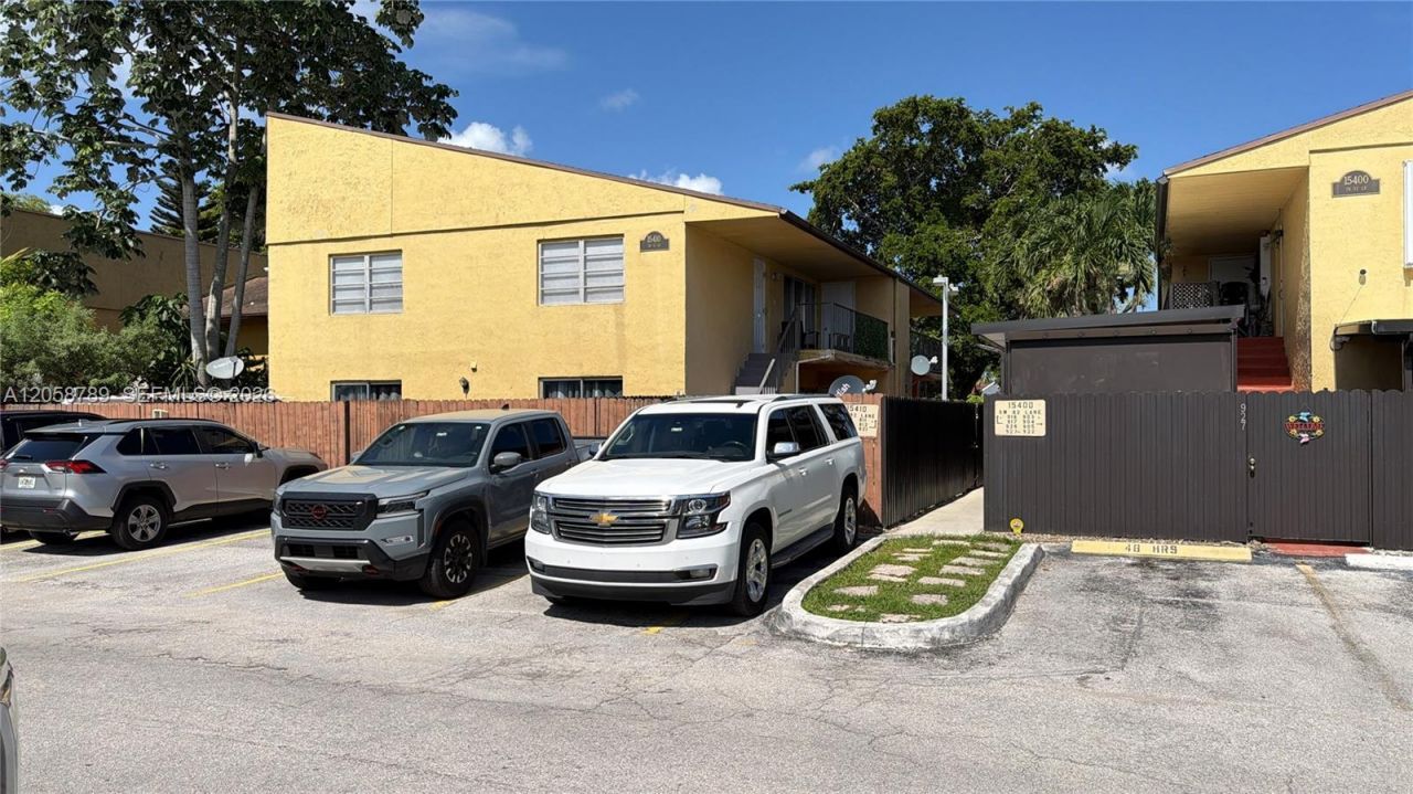 15410 SW 82nd Ln , Unit 821, Miami, FL 33193 Photo