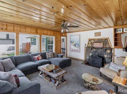 1011 Ham Lane, South Lake Tahoe, CA 96150 Photo
