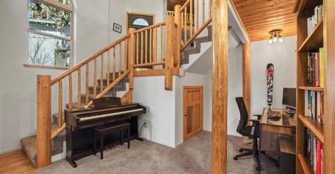 1116 Lindberg Avenue, South Lake Tahoe, CA 96150 Photo
