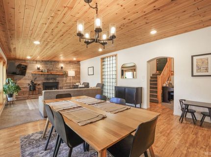 1116 Lindberg Avenue, South Lake Tahoe, CA 96150 Photo
