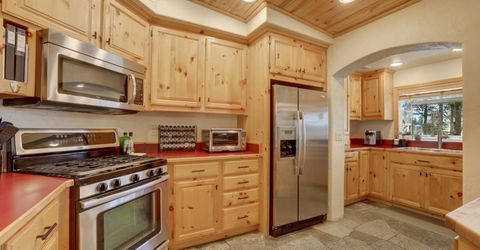 1116 Lindberg Avenue, South Lake Tahoe, CA 96150 Photo