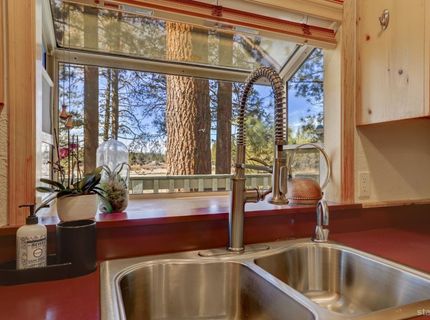 1116 Lindberg Avenue, South Lake Tahoe, CA 96150 Photo