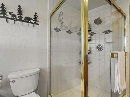 1116 Lindberg Avenue, South Lake Tahoe, CA 96150 Photo