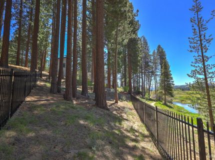 1116 Lindberg Avenue, South Lake Tahoe, CA 96150 Photo