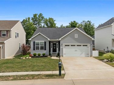 3725 East Boulevard, Aurora, OH 44202