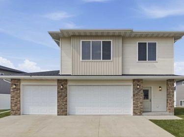 810 Albert Drive W, West Fargo, ND 58078