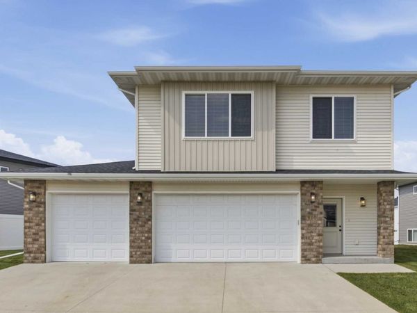 810 Albert Drive W, West Fargo, ND 58078
