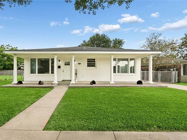 6735 W MAGNOLIA Boulevard , Harahan, LA 70123