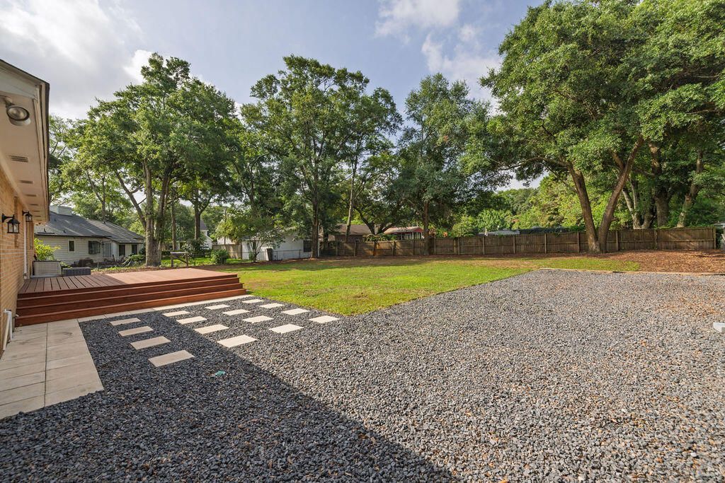 1209 Julian Clark Road Photo 32