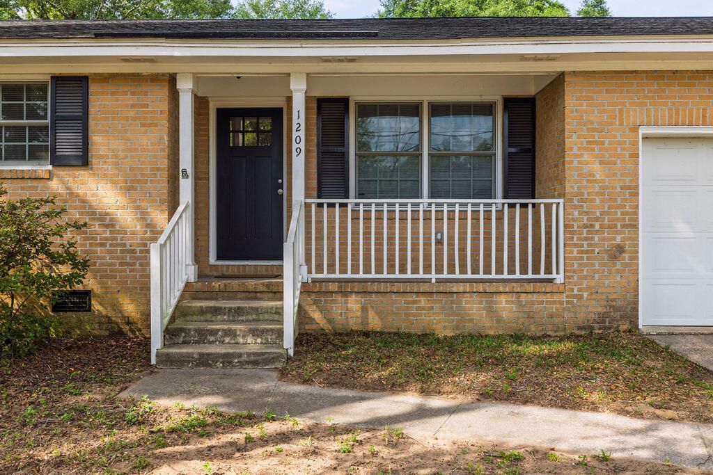 1209 Julian Clark Road Photo 5