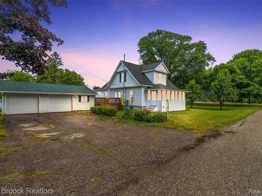 6029 Walnut Street , Kingston Vlg, MI 48741