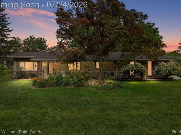 340 Donegal Drive, Rochester Hills, MI 48309