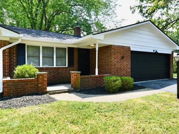 29 Parkwood Drive, Brownsburg, IN 46112