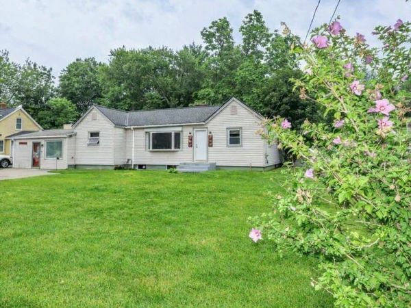 124 Huse Road, Manchester, NH 03103