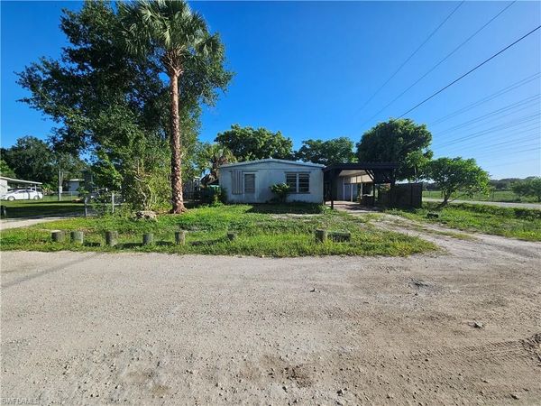 18210 Deuce RD, NORTH FORT MYERS, FL 33917