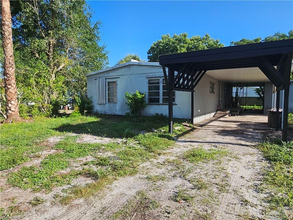 18210 Deuce Rd, North Fort Myers, FL 33917 Photo