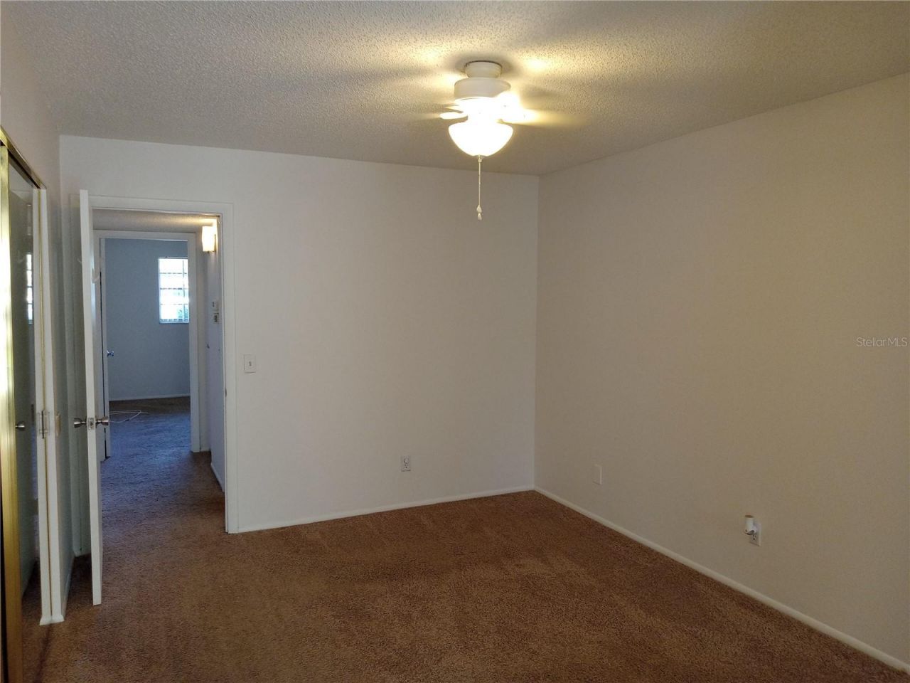 2427 Rhodesian Drive , Unit 11, Clearwater, FL 33763 Photo