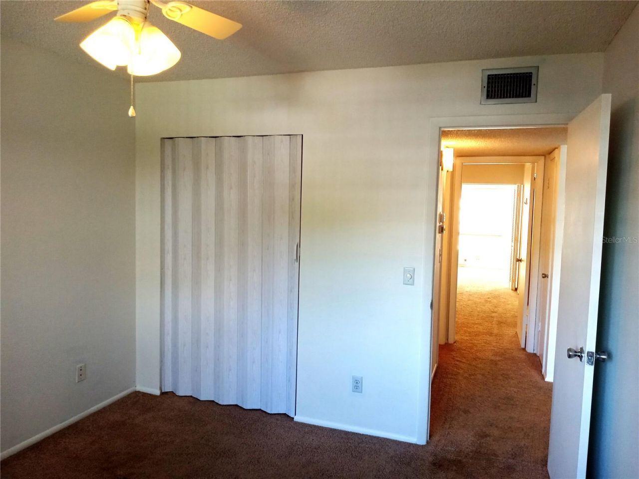 2427 Rhodesian Drive , Unit 11, Clearwater, FL 33763 Photo