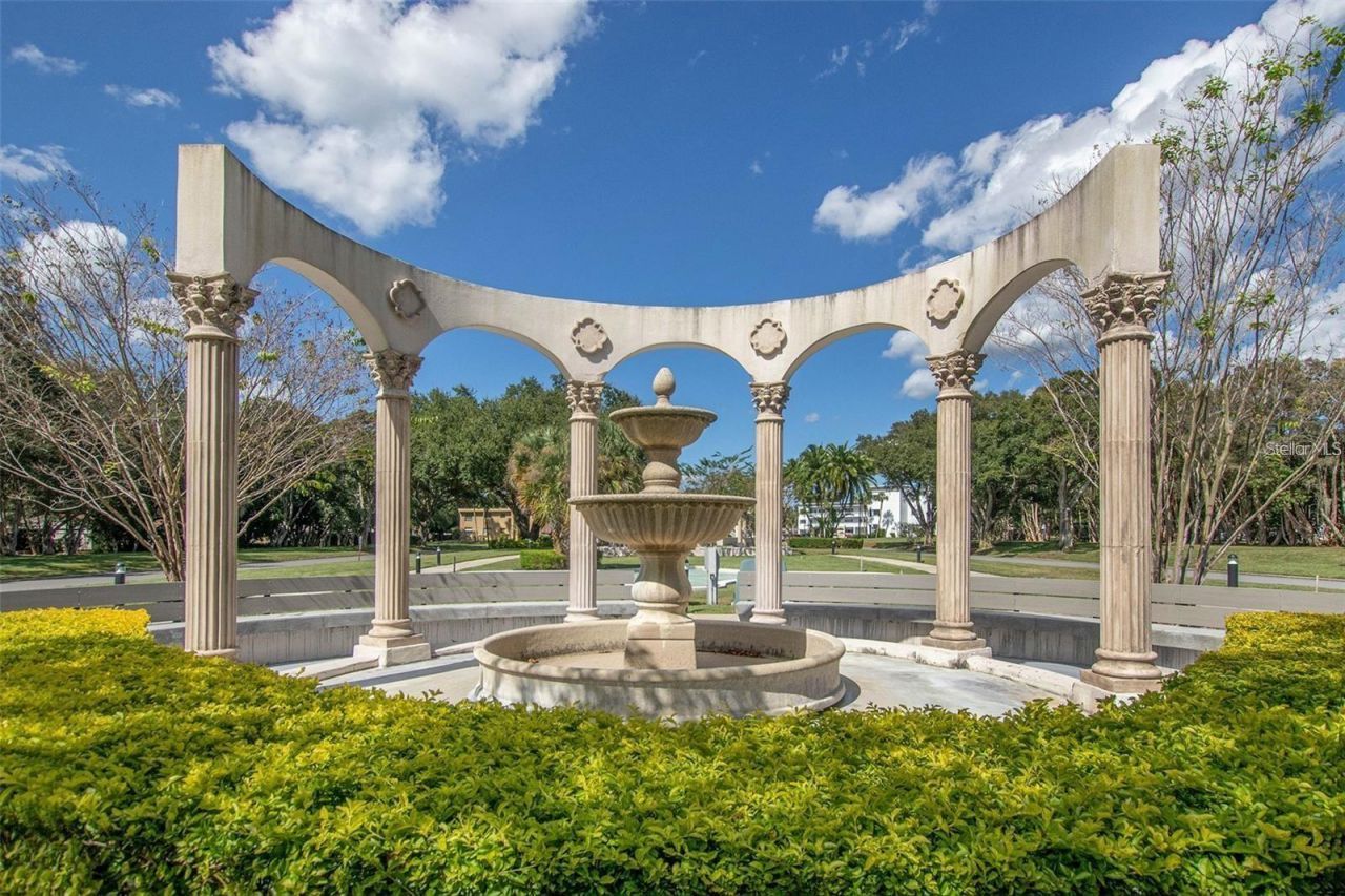 2427 Rhodesian Drive , Unit 11, Clearwater, FL 33763 Photo