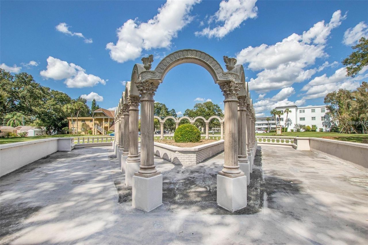 2427 Rhodesian Drive , Unit 11, Clearwater, FL 33763 Photo