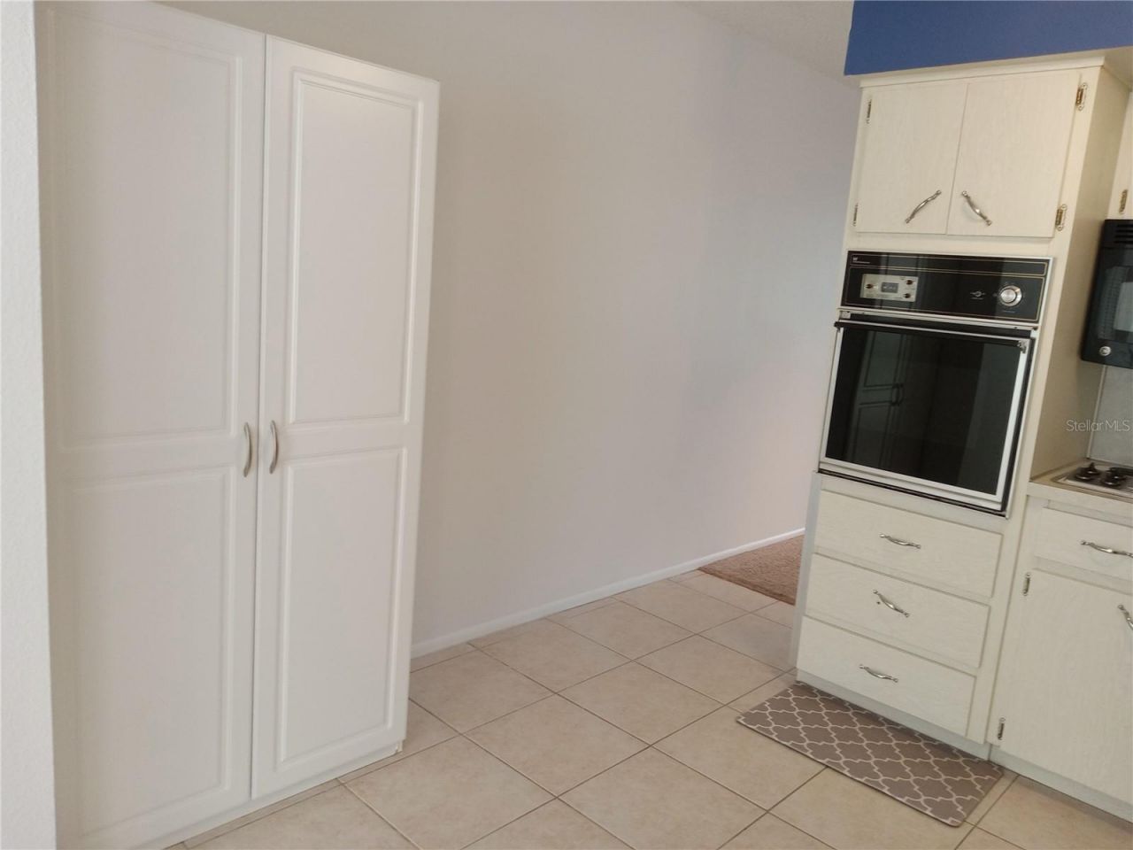 2427 Rhodesian Drive , Unit 11, Clearwater, FL 33763 Photo