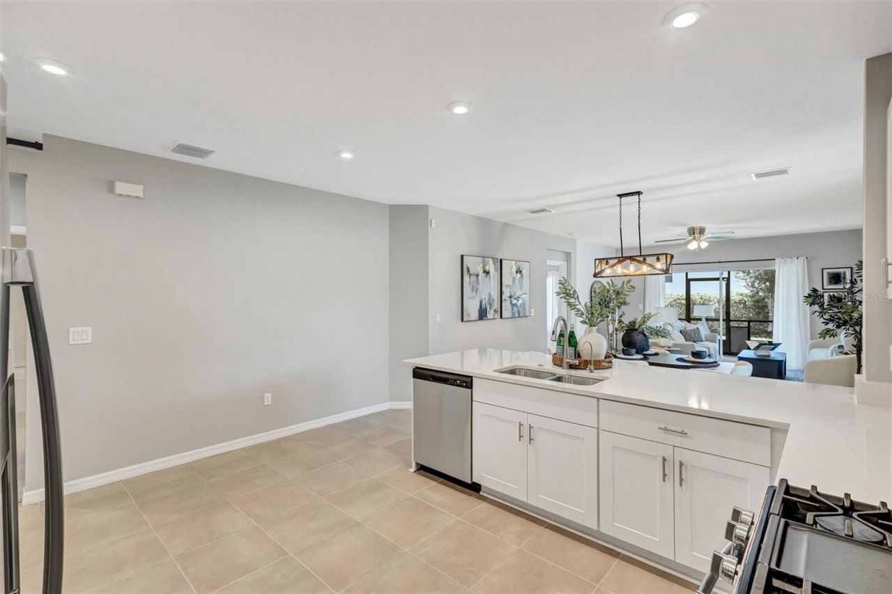 6255 Springmont Loop, Palmetto, FL 34221 Photo