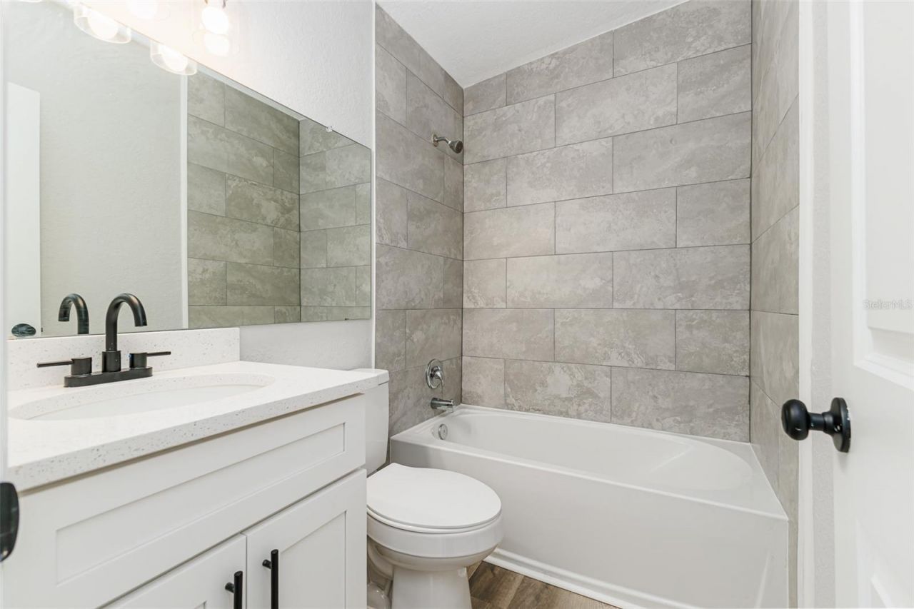 526 Victoria Boulevard, Auburndale, FL 33823 Photo