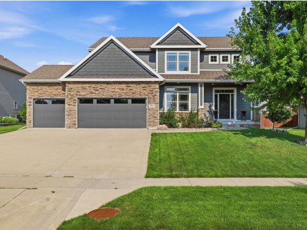 4803 NE Hillcrest Court, Ankeny, IA 50021