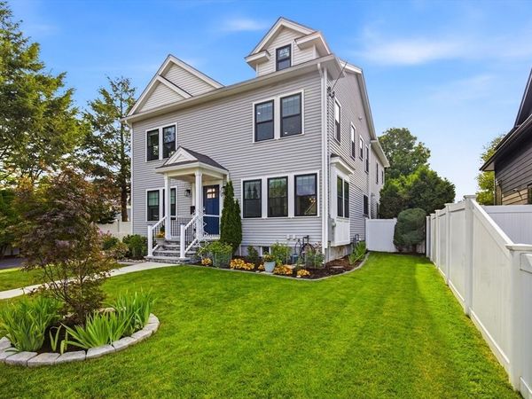 19 Manhattan Ter, Newton, MA 02465