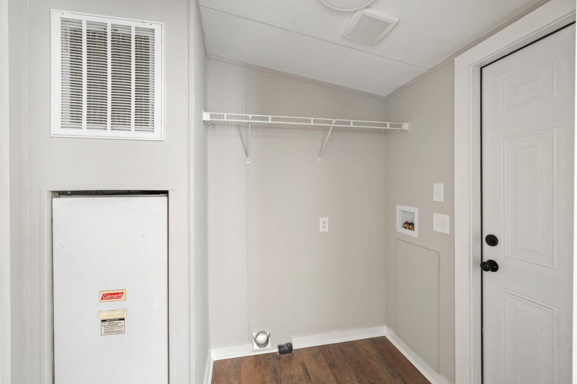 1357 Brownswood Photo 18