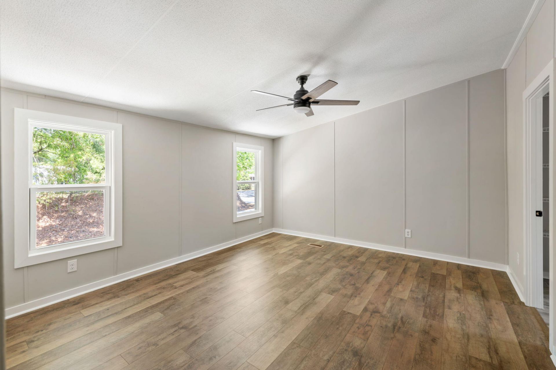 1357 Brownswood Photo 19