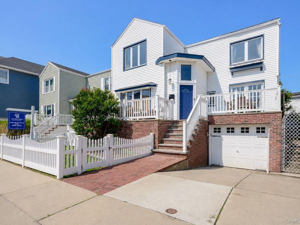 9 Vinton Street, Long Beach, NY 11561