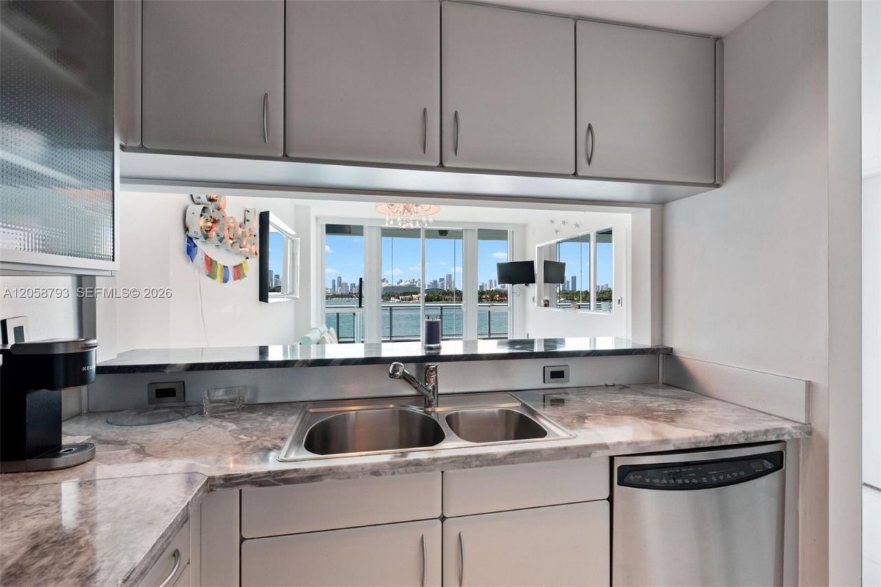 540 West Ave, Unit 513, Miami Beach, FL 33139 Photo
