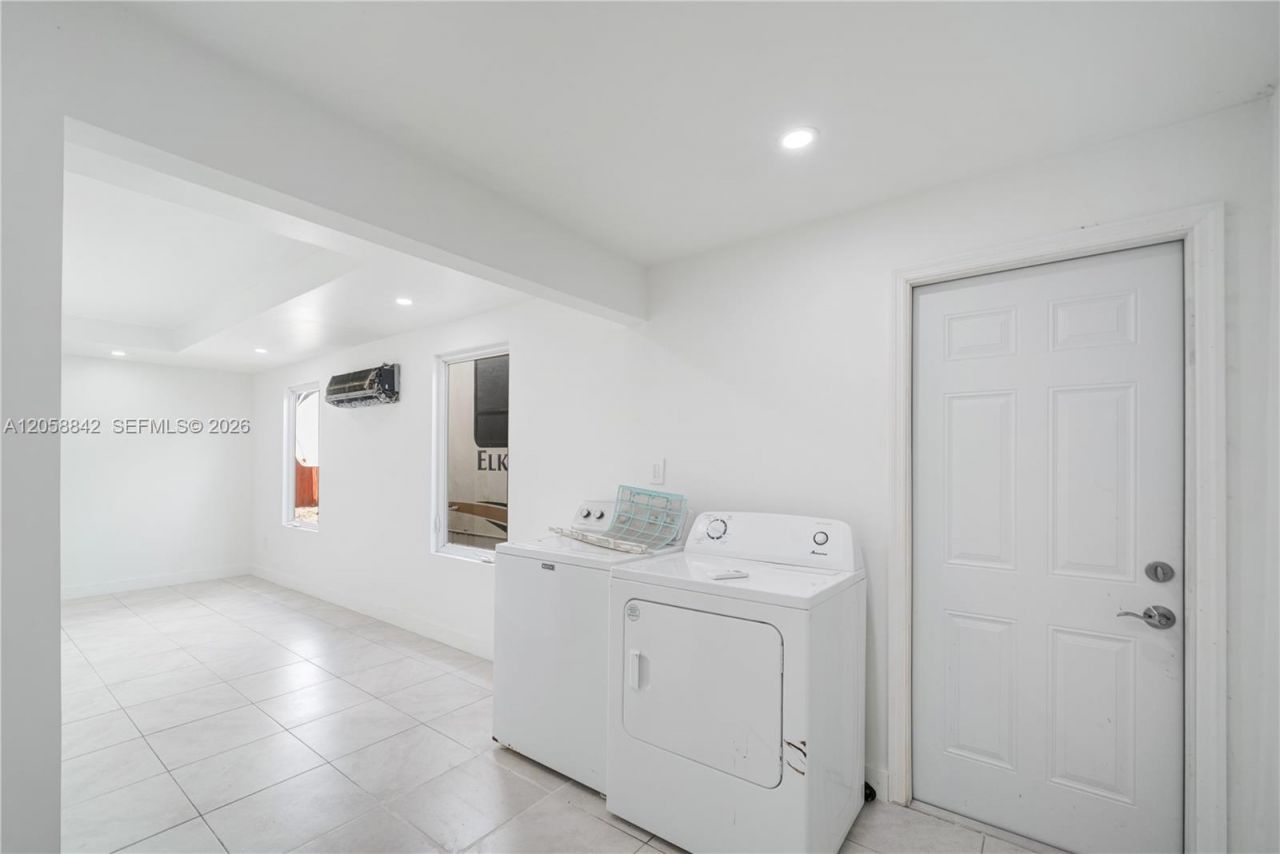 15431 Harding Ln , Homestead, FL 33033 Photo
