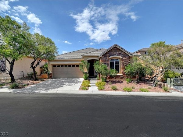 10240 Gladstone Peak Street , Las Vegas, NV 89166