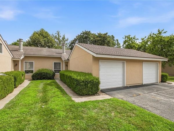 12735 W 109th Street, Overland Park, KS 66210