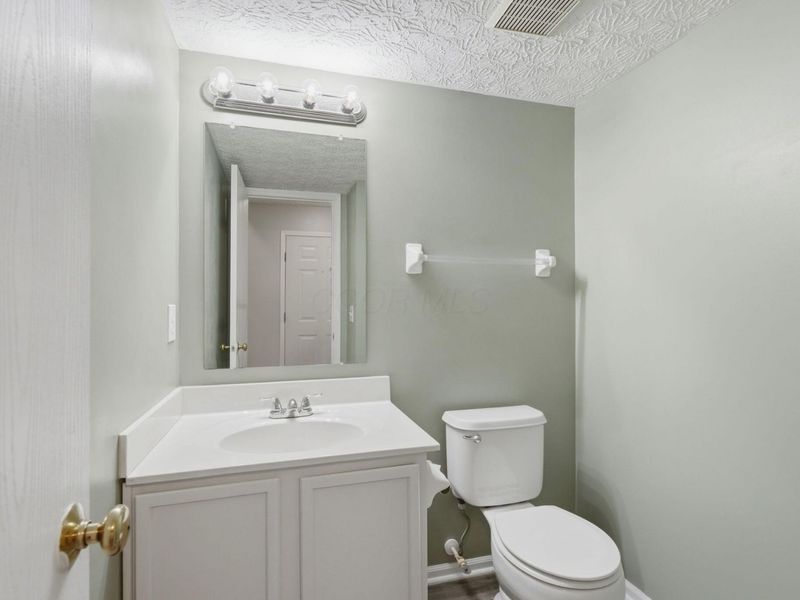 1560 Electra Street, Columbus, OH 43240 Photo 12