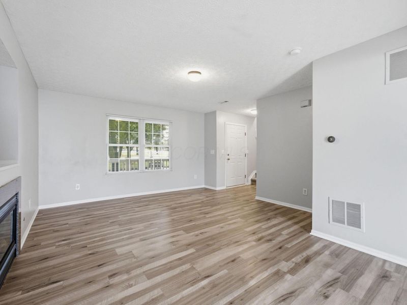 1560 Electra Street, Columbus, OH 43240 Photo 6