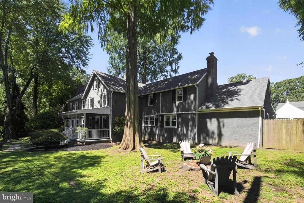 135 SUMMIT ROAD, MALVERN, PA 19355