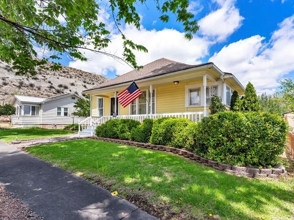 425 Pine Ave, Canon City, CO 81212