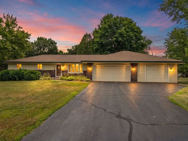 6851 Strong Box Circle , Roscoe, IL 61073